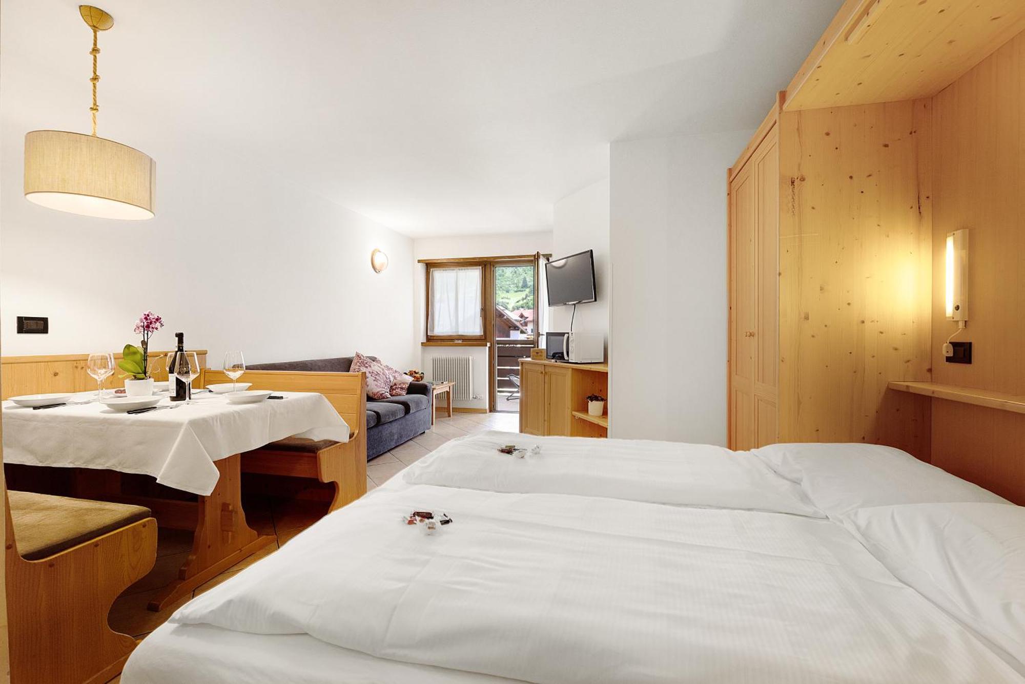 Majestic Aparthotel 3*