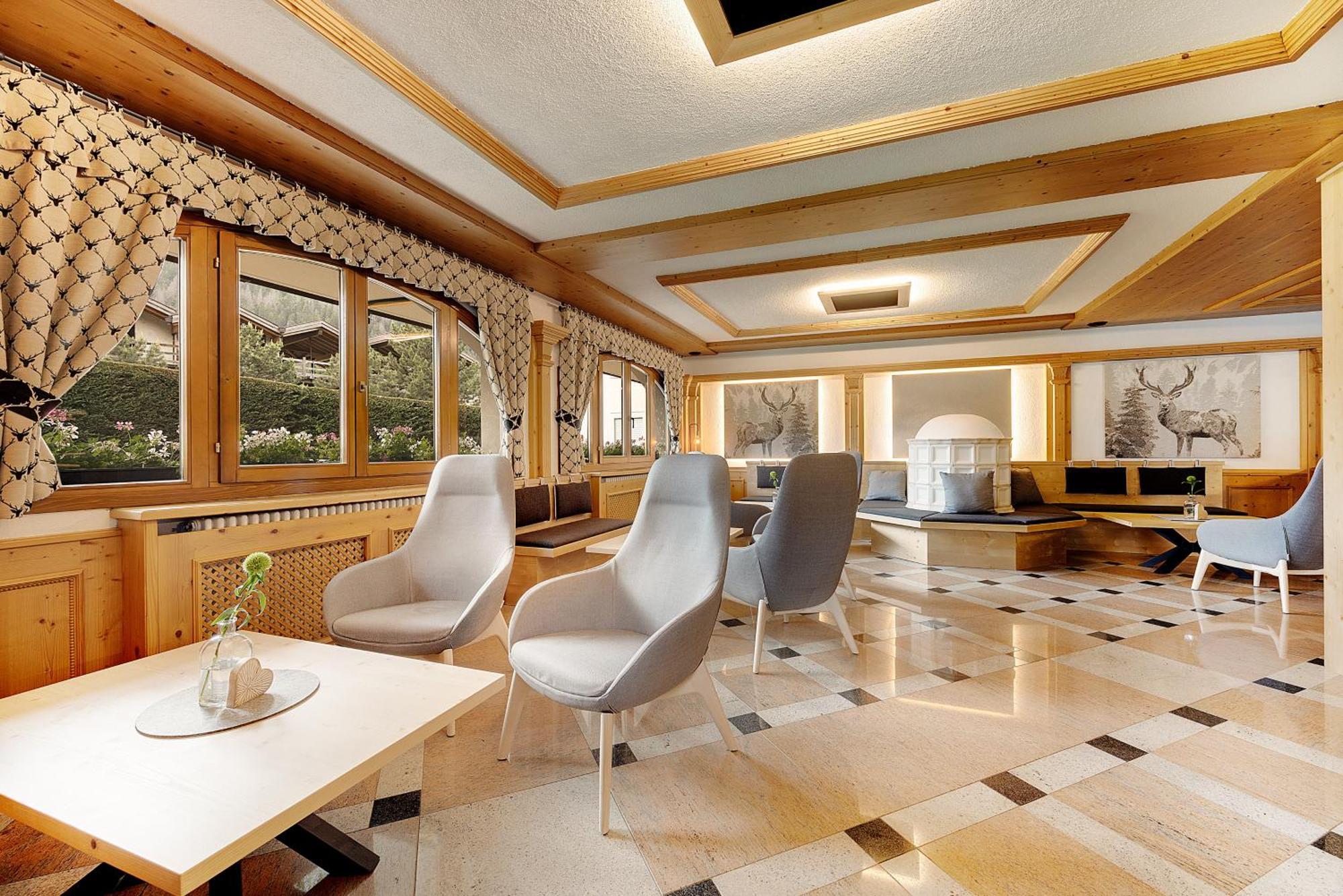 Majestic 3*