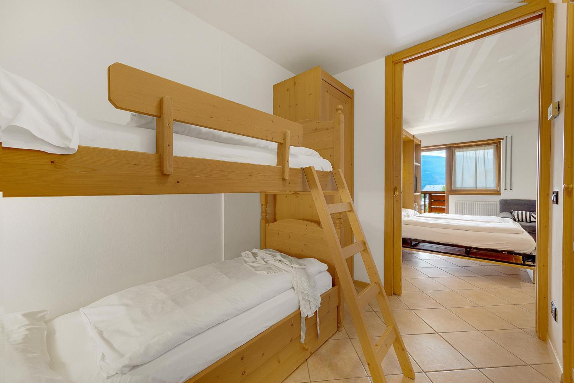 Majestic Aparthotel 3*