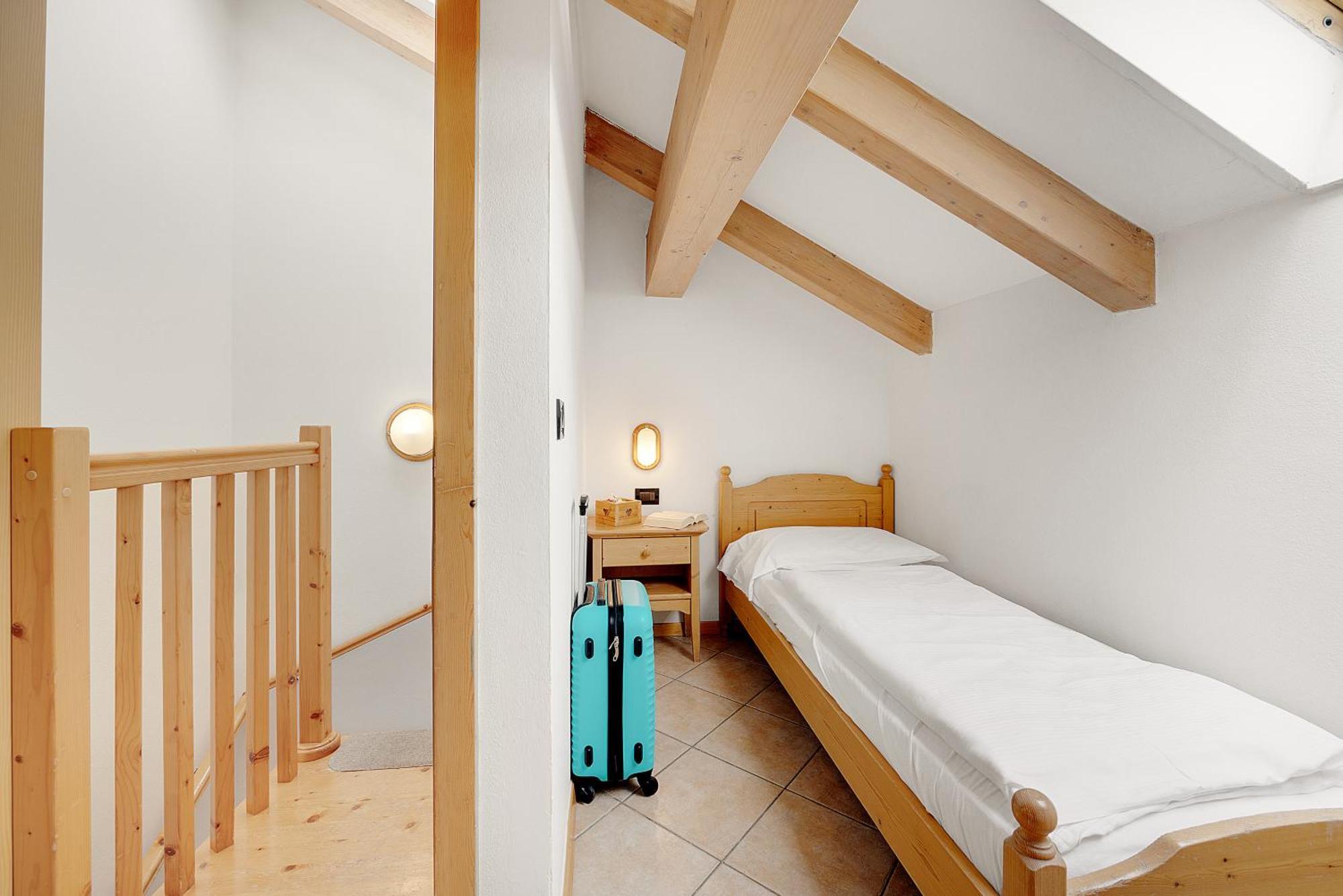 Majestic Aparthotel 3*