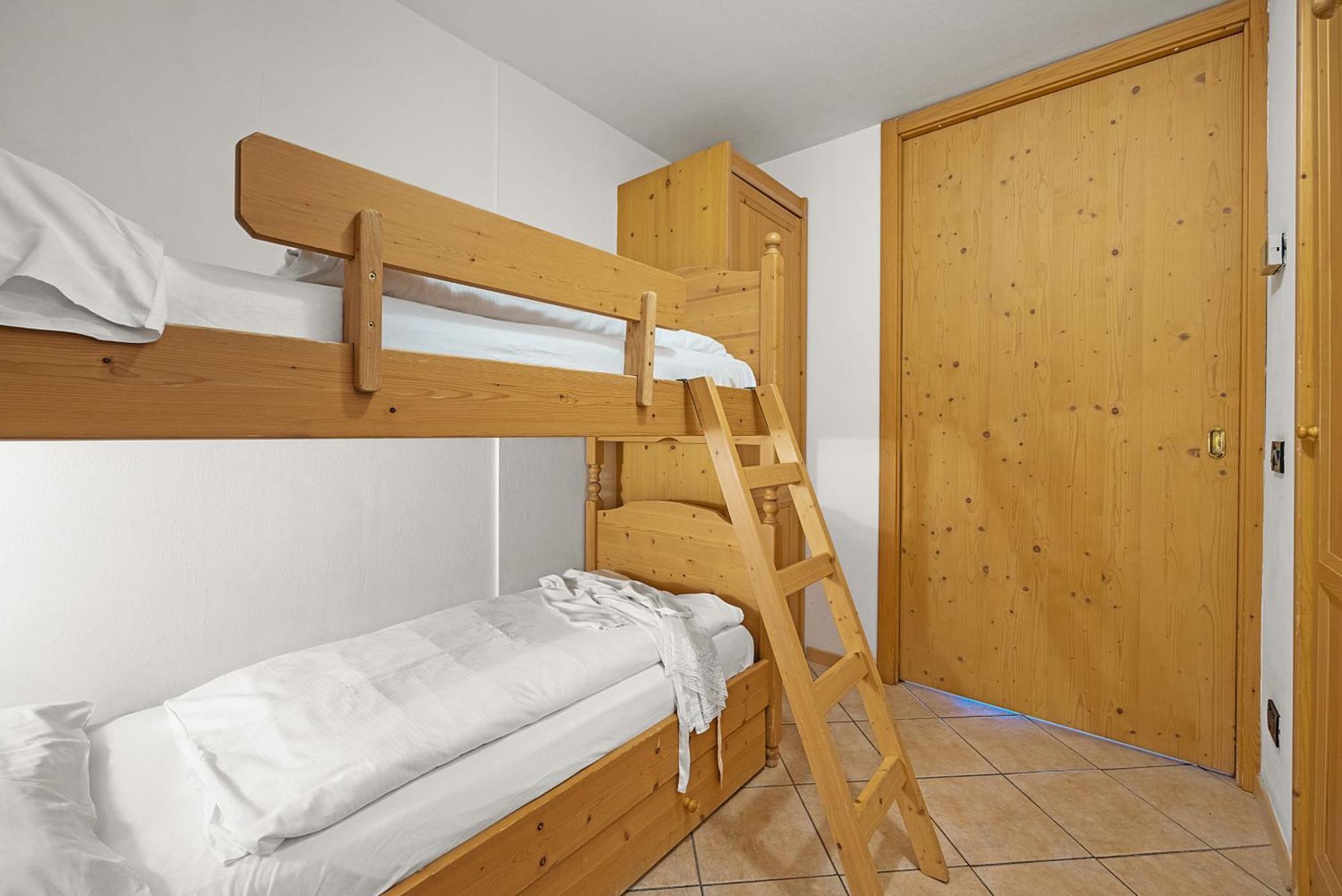 Majestic Aparthotel