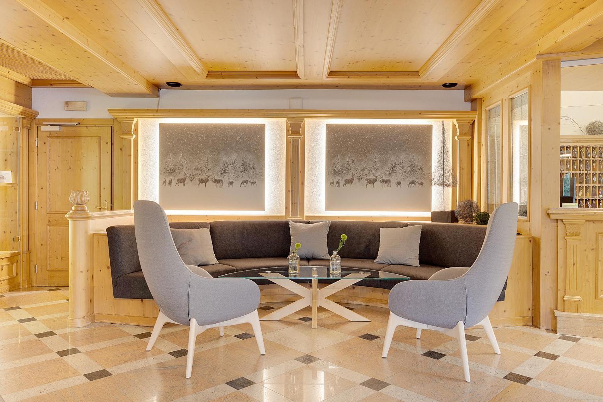 Apartahotel Majestic 3*